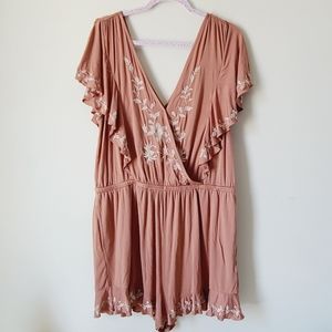American Eagle brown, v-neck, butterfly sleeves, embroidered, romper, size XL